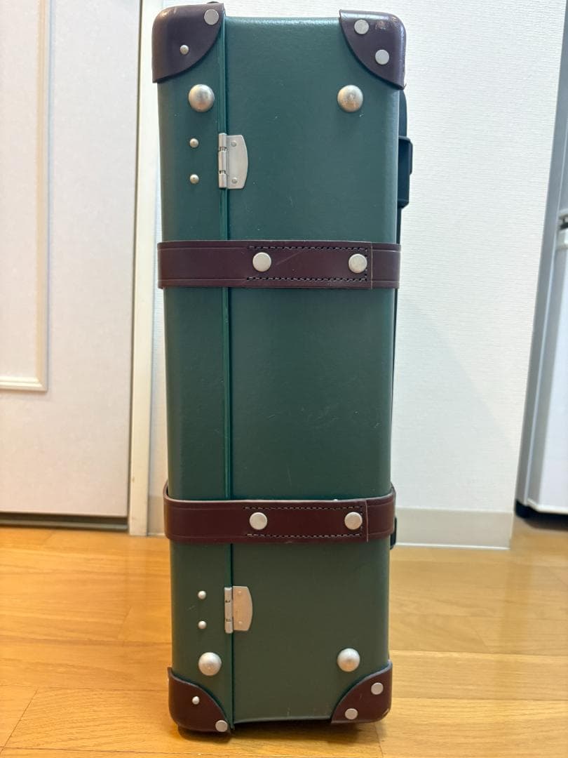 グローブトロッター スーツケース 55cm×40cm×18cm - メルカリ