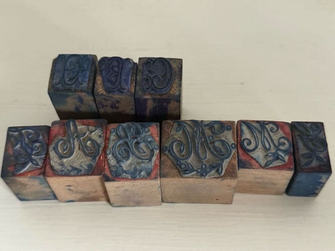 フランスアンティーク モノグラム 刺繍 木製スタンプセット