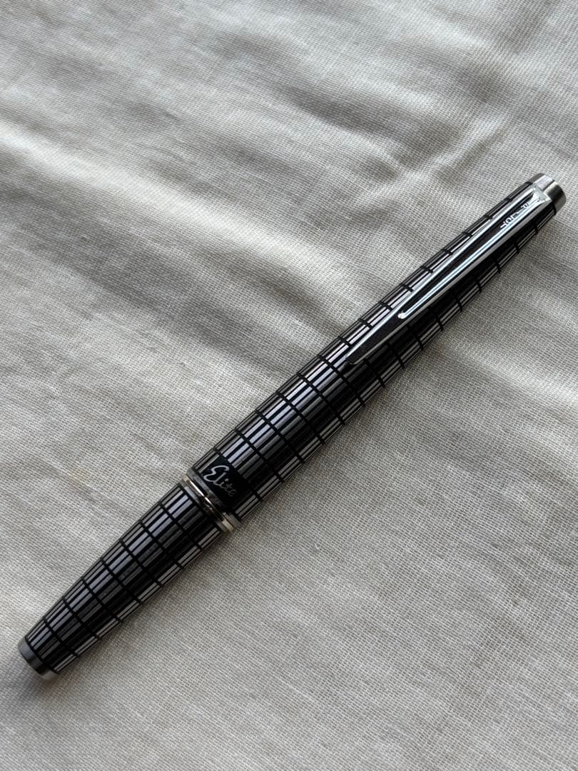パイロットエリート格子柄万年筆18K PILOT パイロット 万年筆 Elite エリート 格子柄 18Kー750 F