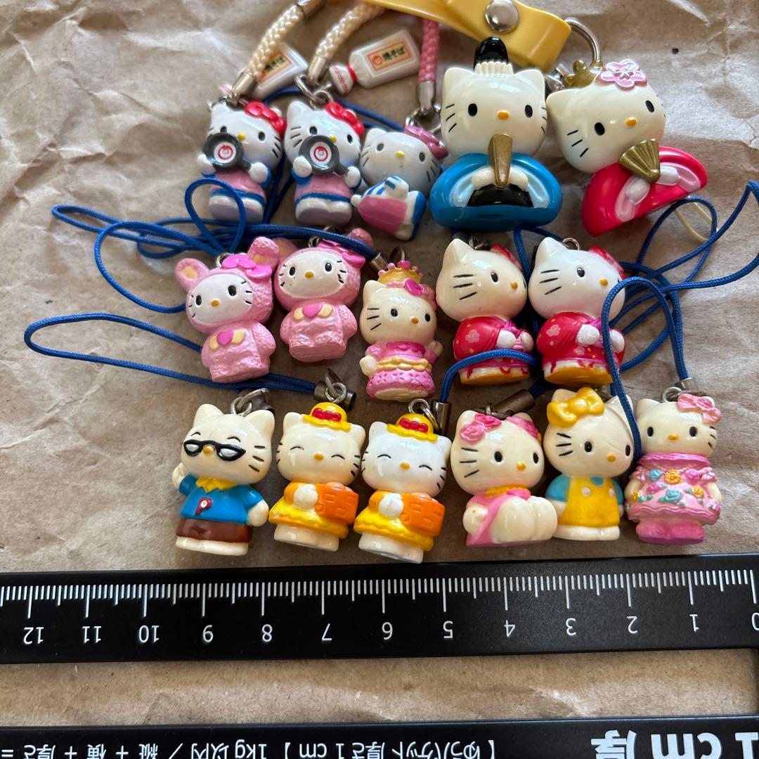 レトロ　ハローキティ　ストラップ