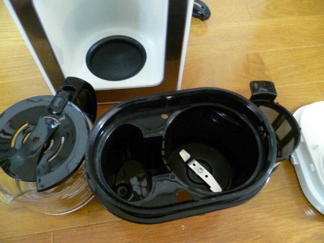 siroca シロカ 全自動コーヒーメーカー ホワイト SC-A112LX - メルカリ