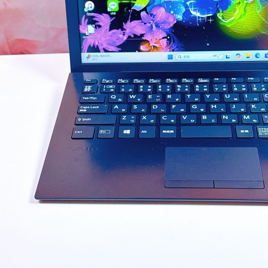 緊急入荷❤️corei7 8世代❤️16GB SSD✨ノートパソコン✨ win11