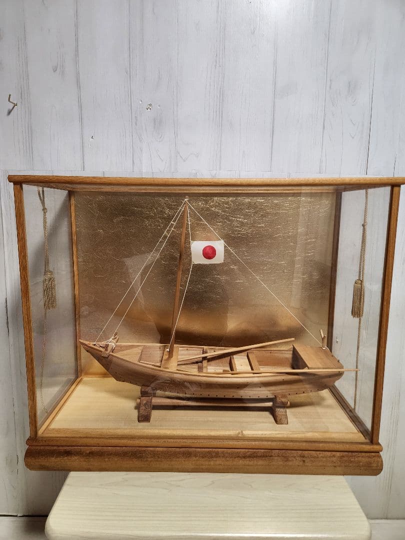 大工 手作り 木製模型船 ケース付き 世界に一つ　プロによる安心梱包発送‼️ 大工 手作り 木製模型船 ケース付き 世界に一つ プロによる安心梱包発送