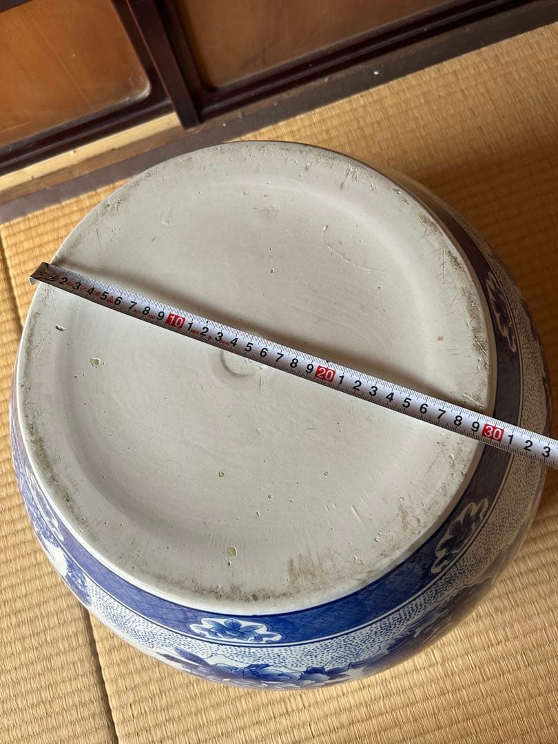 アンティーク特大火鉢　染付火鉢　唐獅子牡丹図　火鉢(直径50cm)