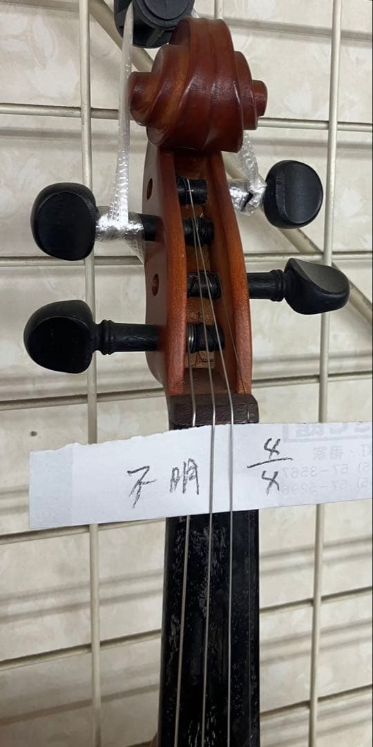 ヴァイオリン4/4 メーカー不明 大人用 練習用に如何でしょうか。