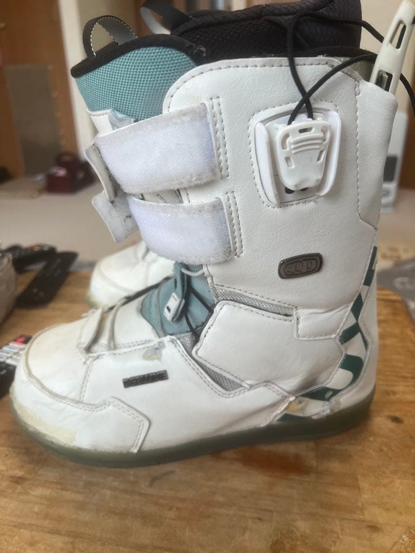 DEELUXE TEAM ID LTD ホワイト/グリーン 25.5cm