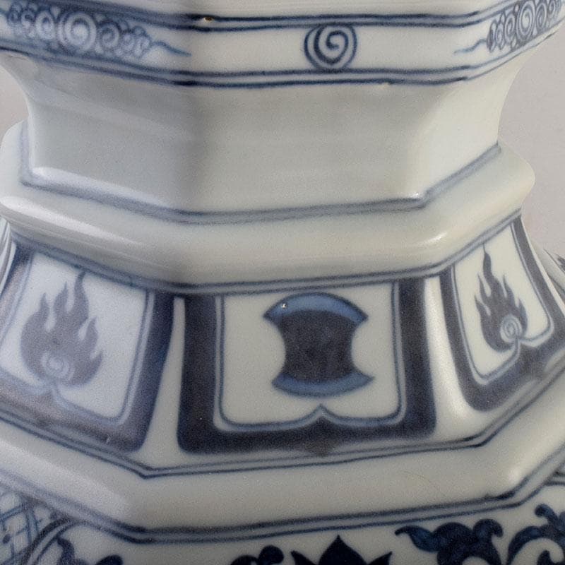 中国 青花 花弁文 八角面取瓶 壺 C 8945A