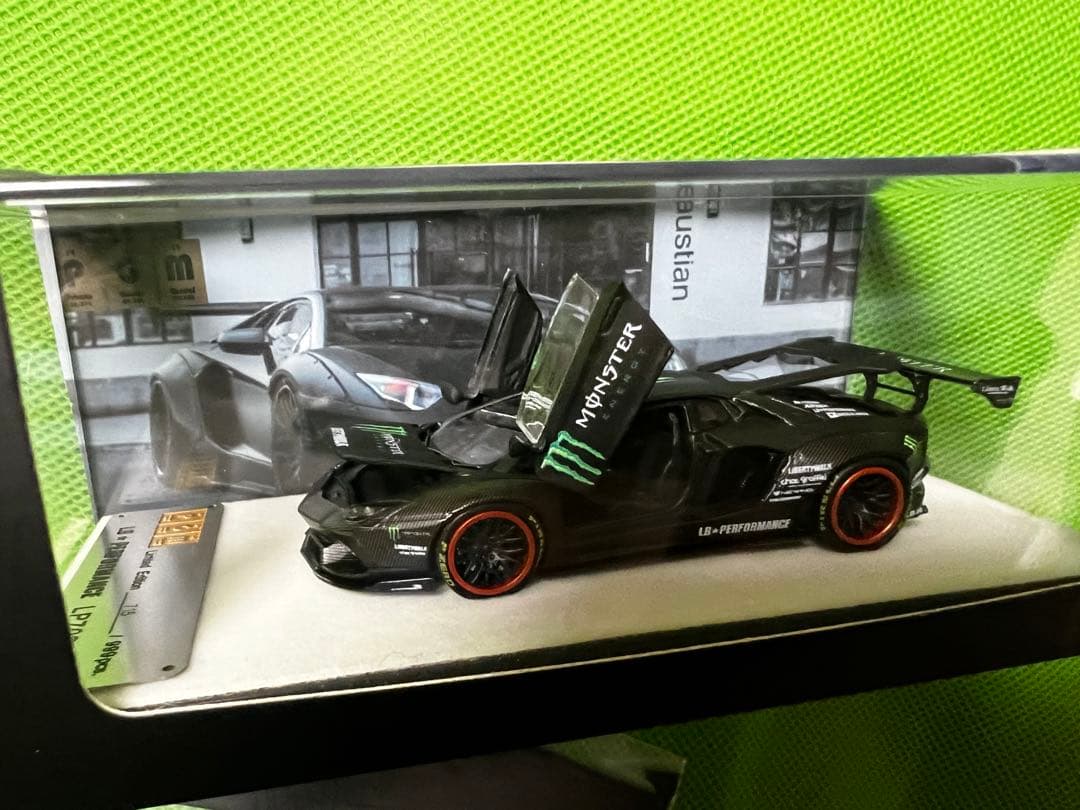 PGM 1/64 アヴェンタドール LP700-4 モンスターエナジー LBWK