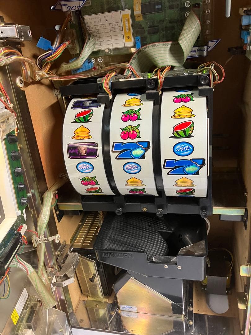送料込】旋風の用心棒 パチスロ 実機 直接引取可 - メルカリ