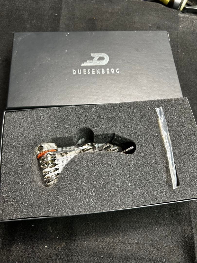 ほぼ新品！Duesenberg les trem ドゥーセンバーグレストレム