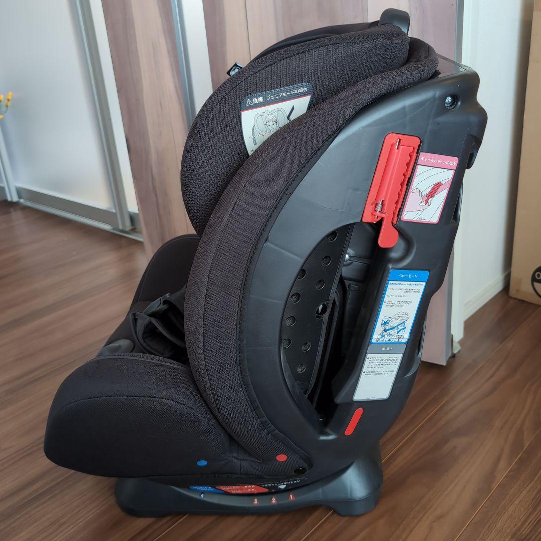 お値下げ品 【Joie Stages】 ブラックチャイルドシート