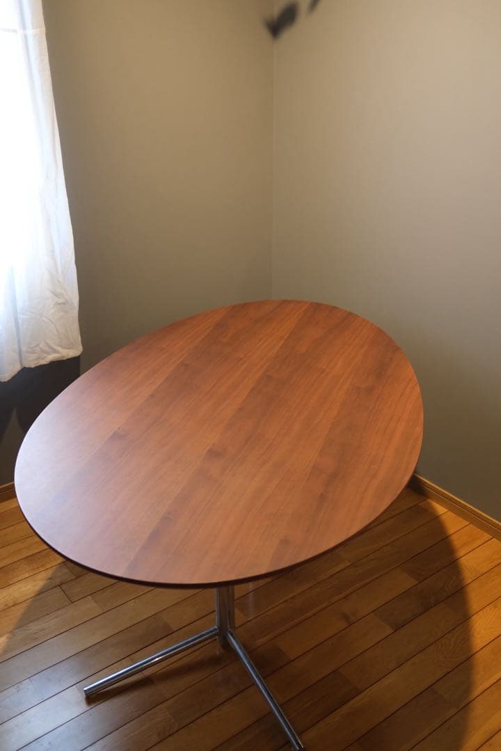 楕円形ブラウンダイニングテーブル　アクタス　ACTUS 最終値下げです！