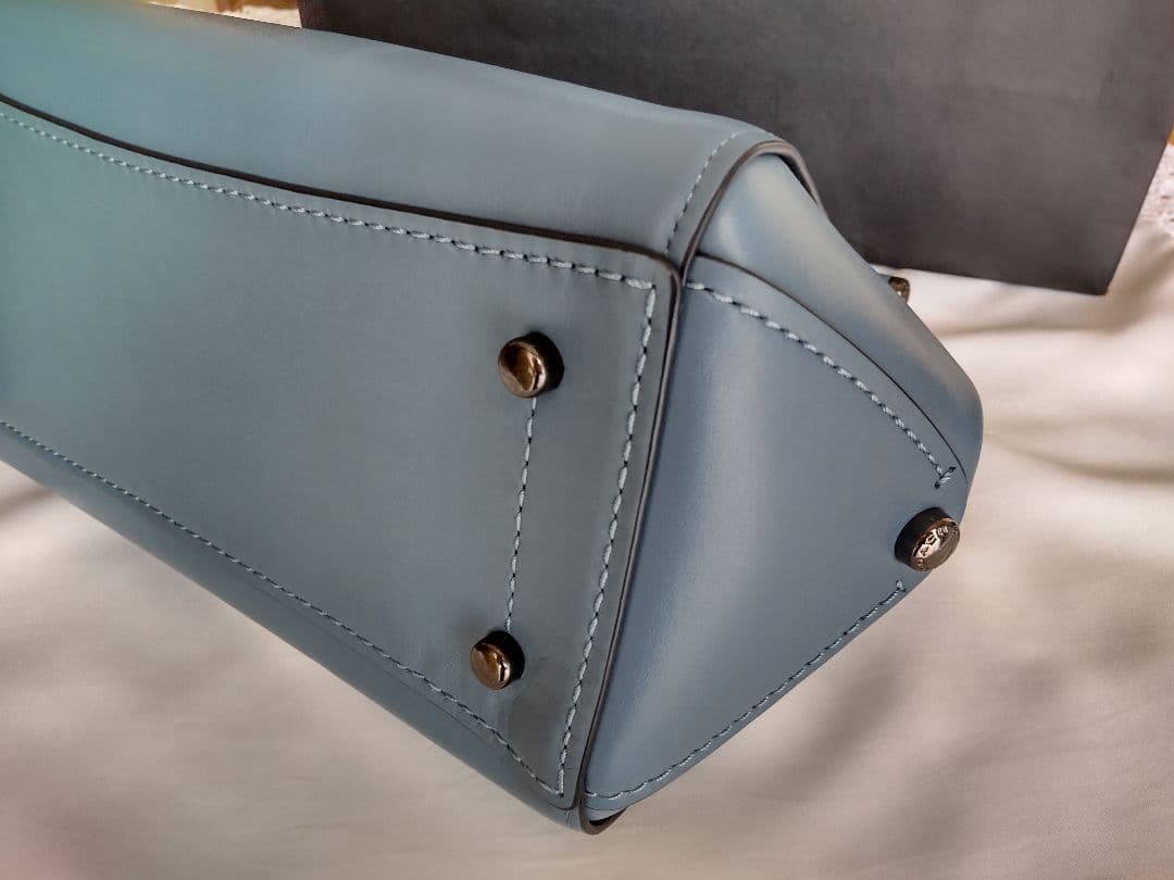 コーチ　2way ショルダー　斜め掛け　ハンドバック　牛革