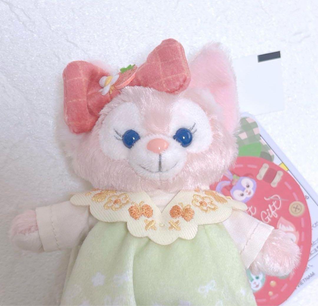 Disney - リーナベルぬいぐるみバッジハートフェルトストロベリー