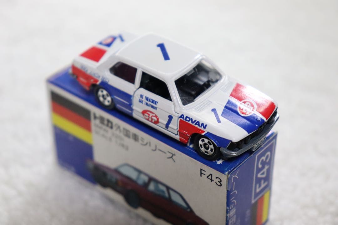 BMW 320i F43 トミカ　グループA フェア　日本製　青箱