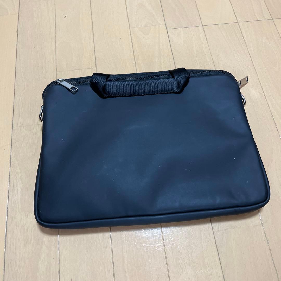 Mini Marc Jacobs ブラックバッグ パソコン入れ Amazon.co.jp: [マーク