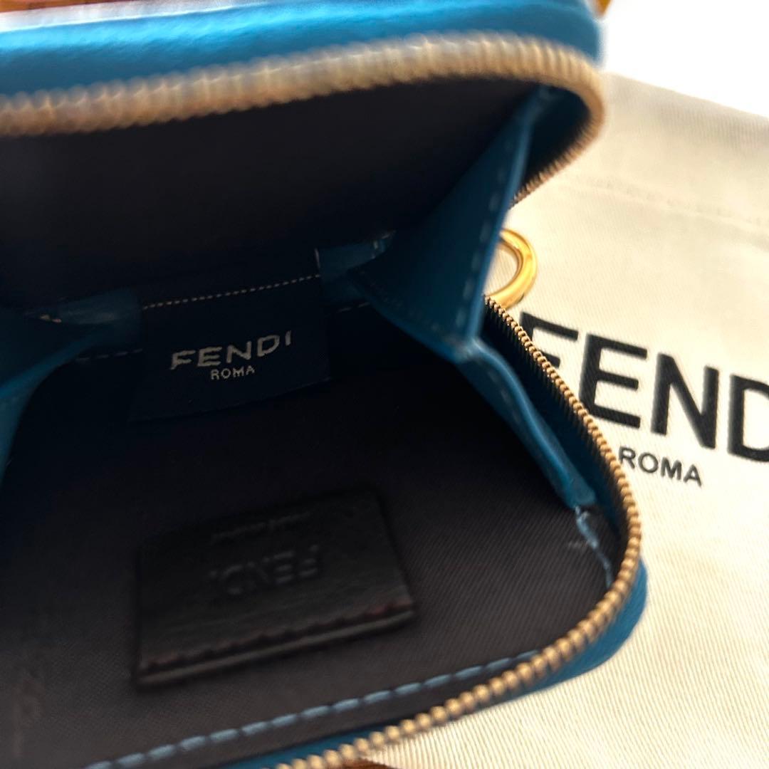 FENDI フェンディ FFキューブ ケース レザー ウォレット　財布