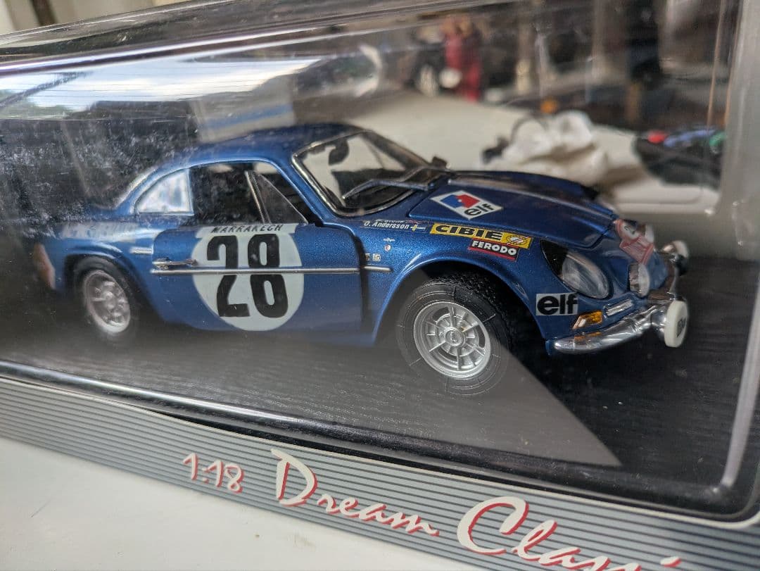 アルピーヌ A110 ラリー・モンテカルロ Maisto 1/18 美品