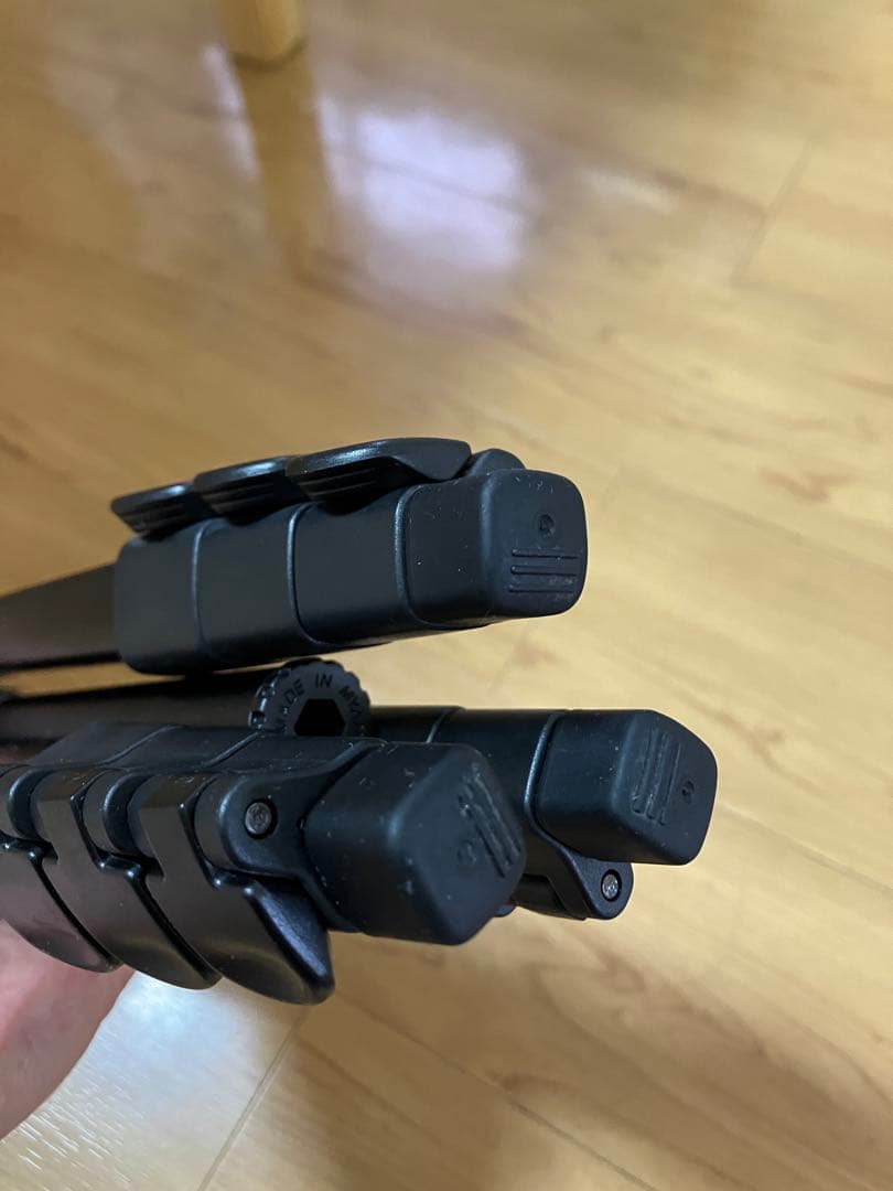 ベルボン Velbon三脚5段全高135.5cm 縮長29.5cm 脚径21mm - メルカリ