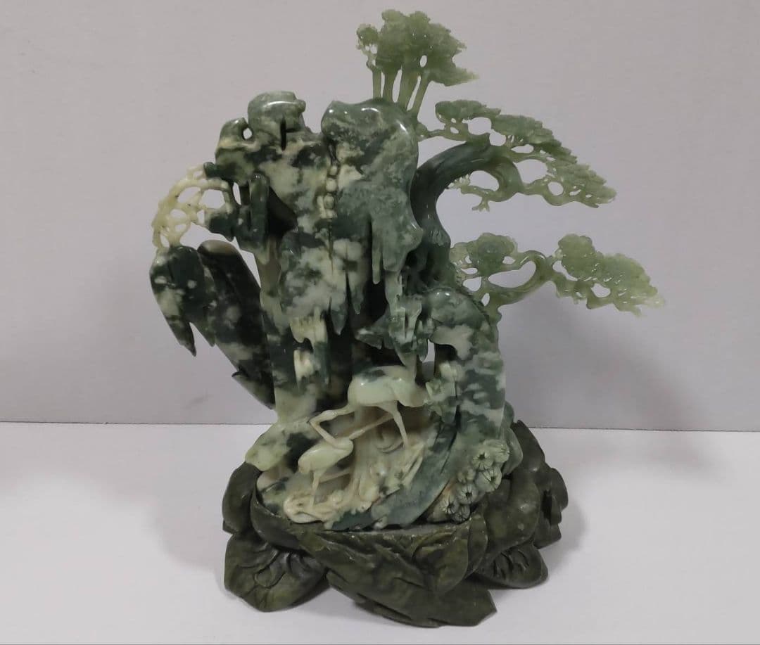 玉石 玉製 翡翠　東洋彫刻　鶴 置物 縁起物 玉石 玉製 翡翠 東洋彫刻 鶴 置物 縁起物 玉石 玉製 翡翠 東洋彫刻 鶴