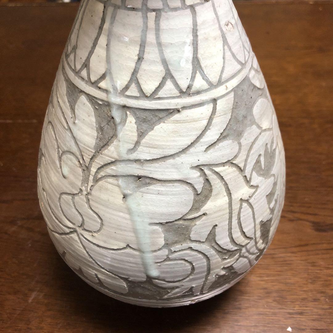 粉青沙牡丹文瓶（縁口金継）李朝写し - メルカリ