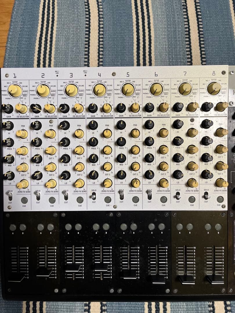 KORG ZERO8 ジャンク　ミキサー ・オーディオ/MIDIIF