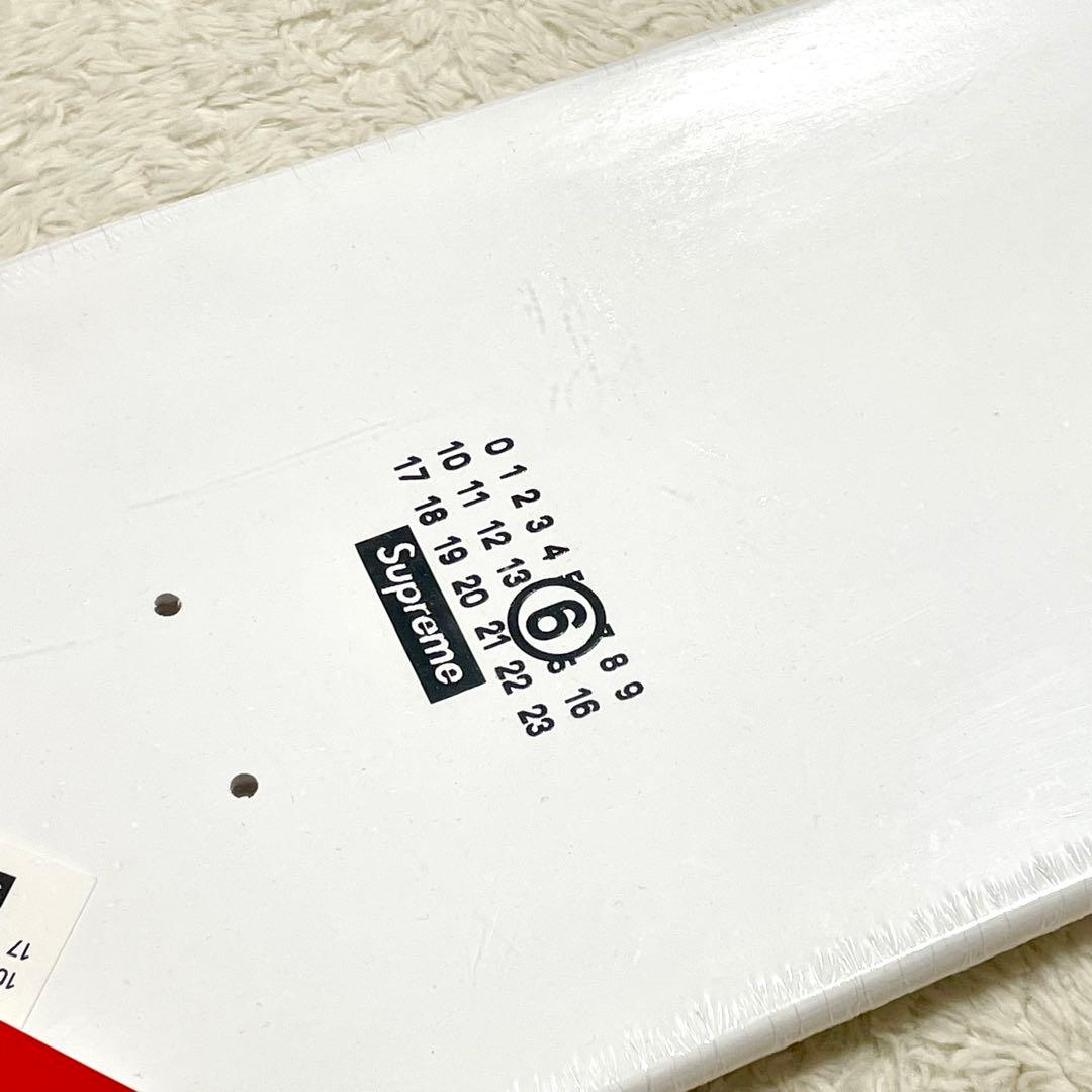 シュプリーム × MM6メゾンマルジェラ ナンバー ロゴ スケートボード ウッド