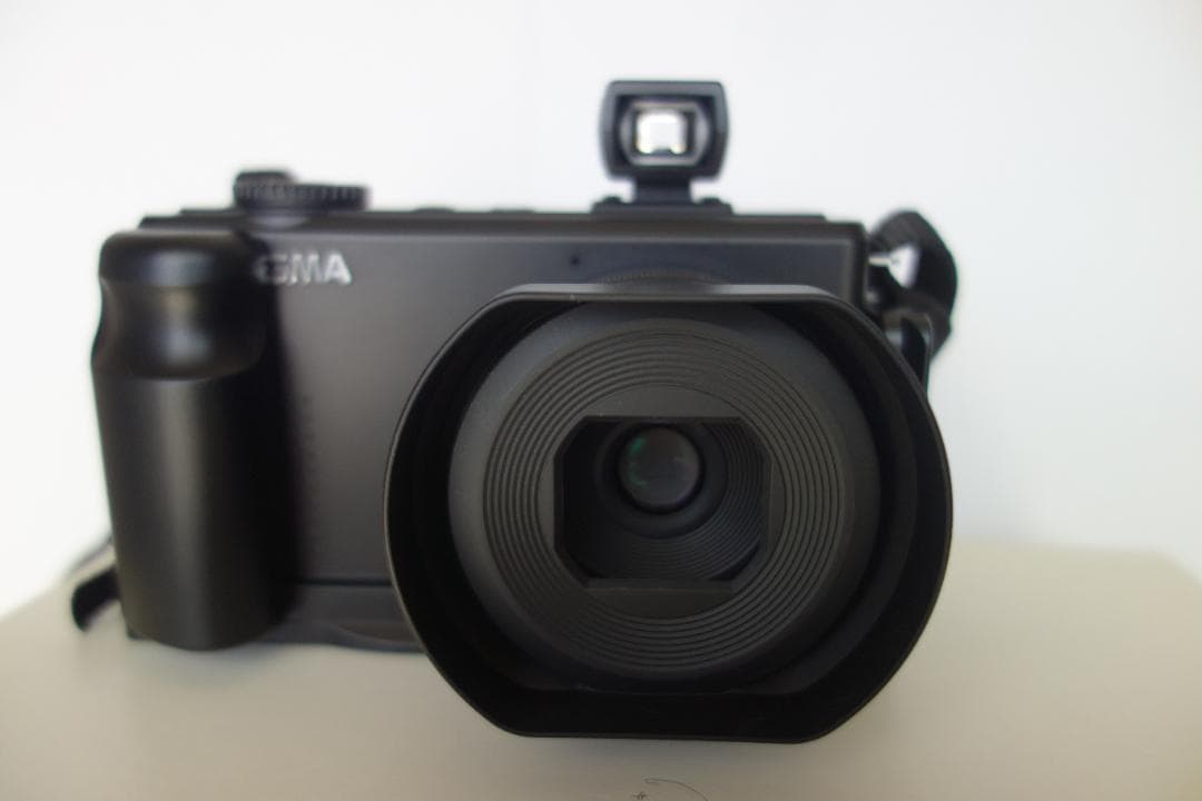 SIGMA DP2 Merrill デジタルカメラ 元箱・ビューファインダー付