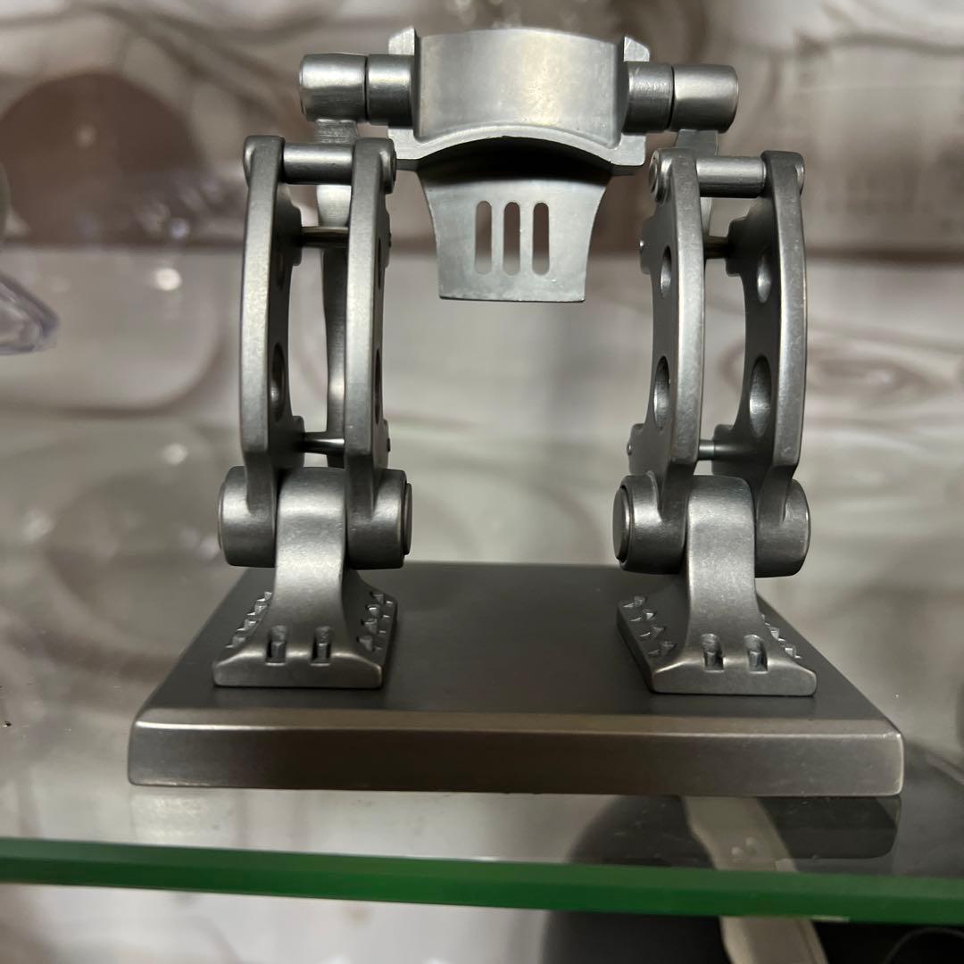 コレクション # OAKLEY ROBOTIC STOREFRONT DISPLAY