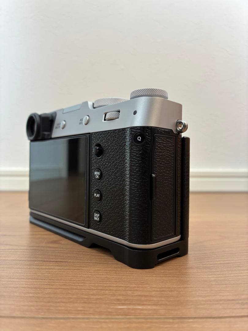 極美品！FUJIFILM X100V シルバー 2300ショット