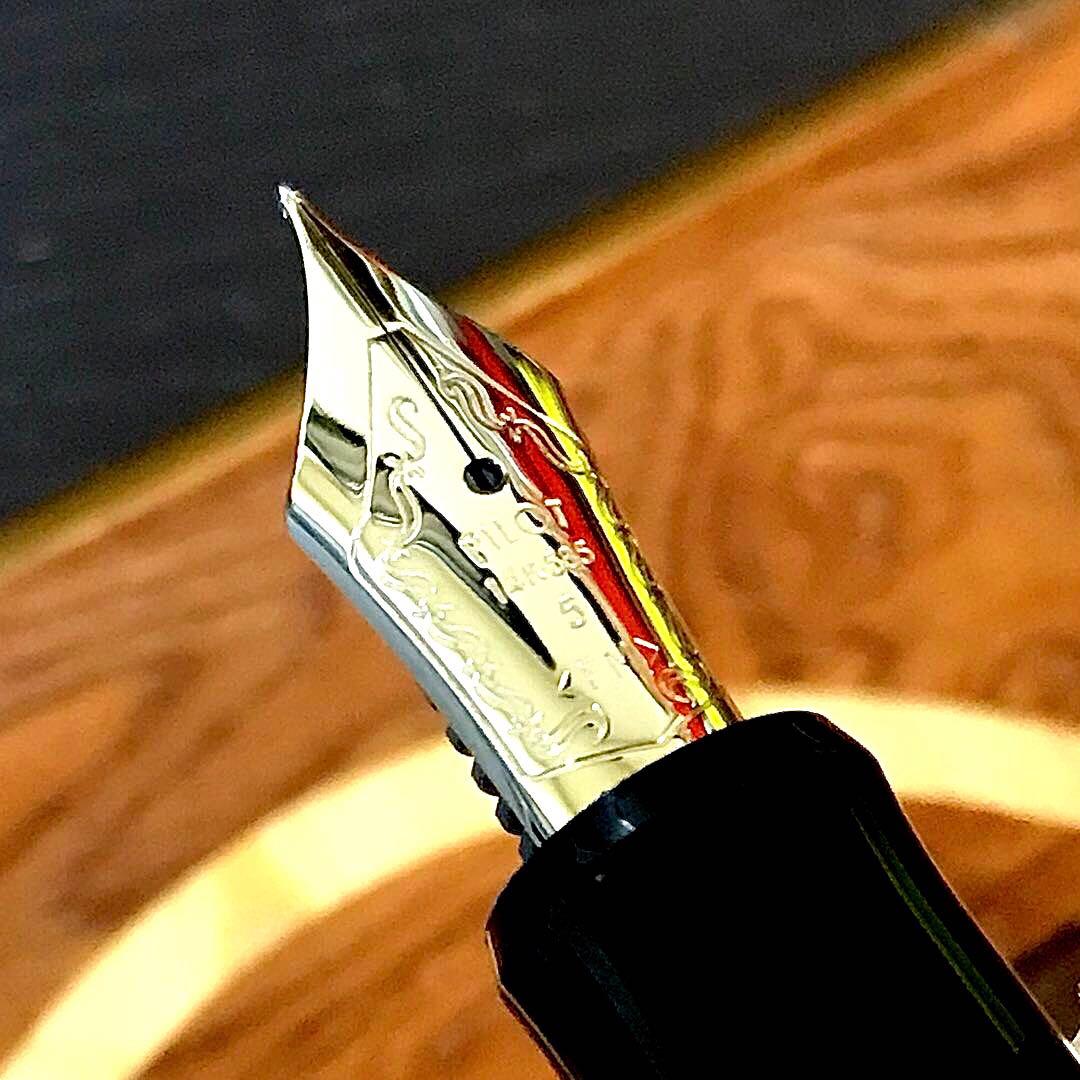 ☆ほぼ新品☆パイロット万年筆の原点☆素晴らしいパイロットカスタム74（ＦＭ)