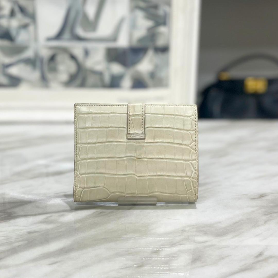 Z刻印　エルメス　ベアンコンパクト　アリゲーターマット　べトン　折り財布