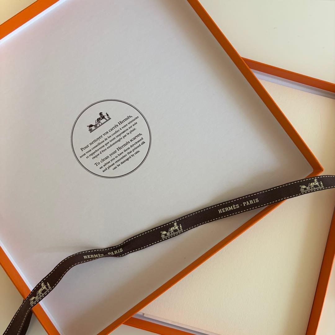 美品 エルメス カレ90 空箱 スカーフ ギフトボックス - メルカリ