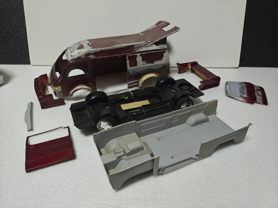 1/24 ハイエースプラモデル 2台セット 自作バニング＆ワゴン