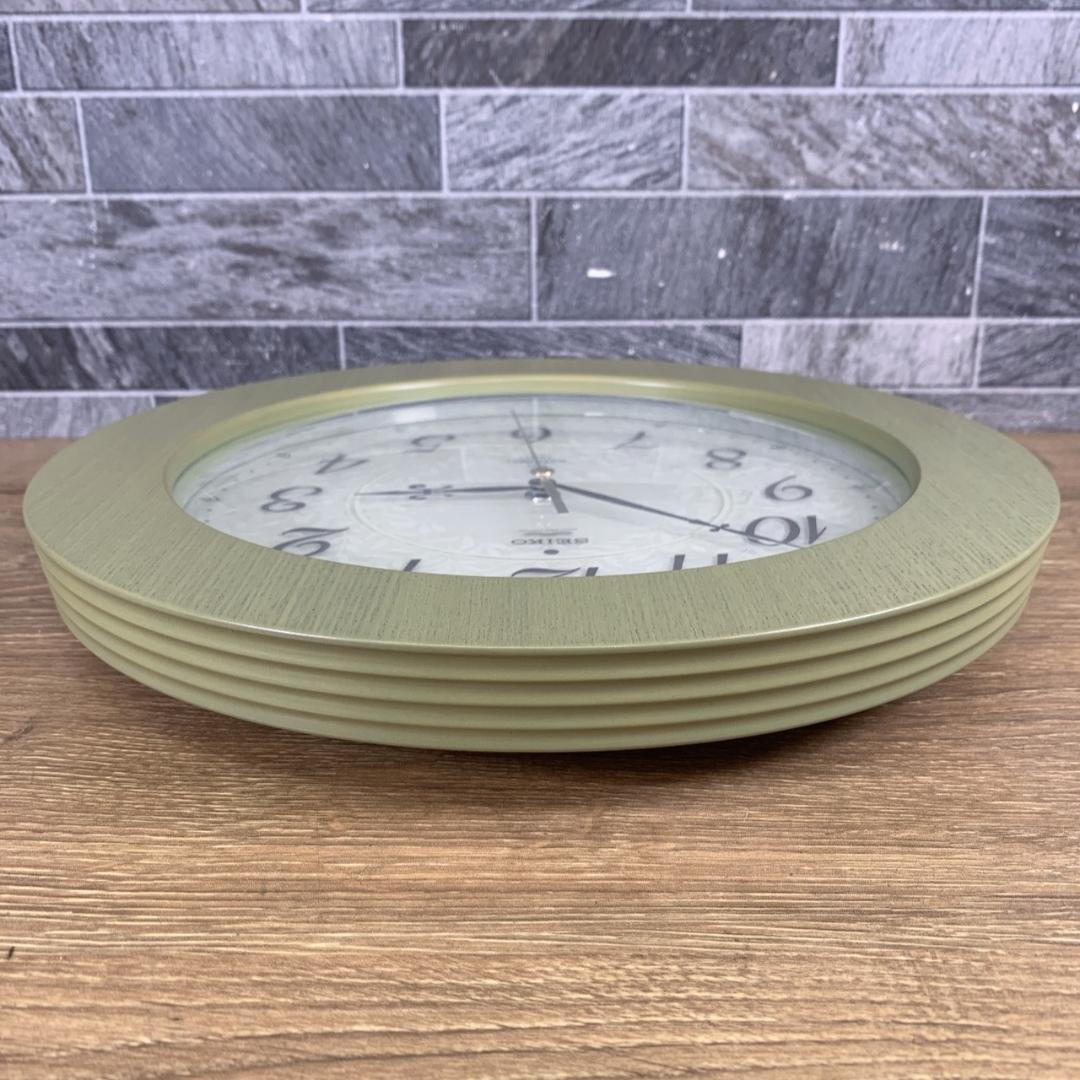 新品　生産終了品　SEIKO　ザ・ナショナル・トラスト 電波掛け時計　KX303