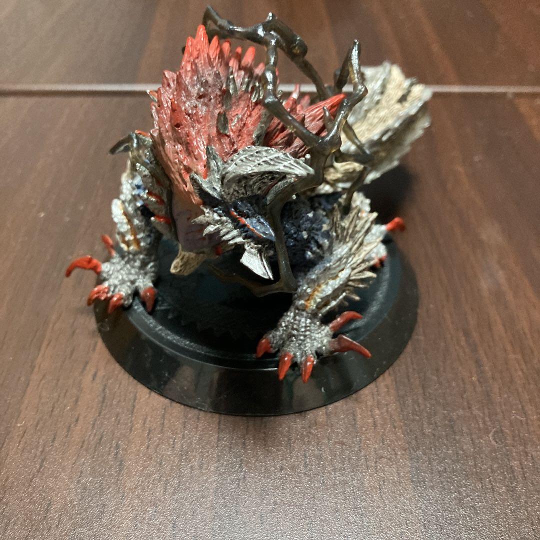 ジンオウガ亜種 フィギュア - メルカリ