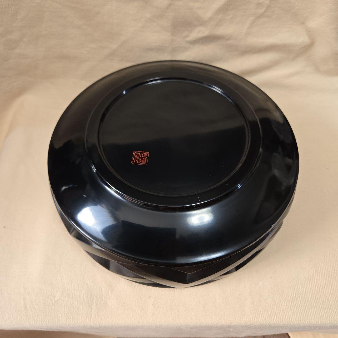伝統工芸品 漆器 黒色彫刻模様の鎌倉彫 創作鉢 菓子器
