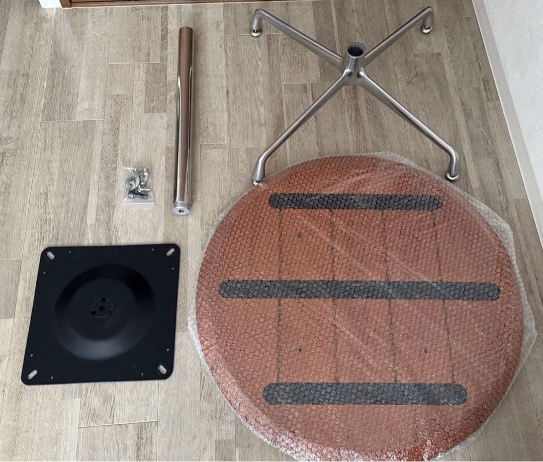 CAGUUU ツゲ材 木製ミニラウンドダイニングテーブル