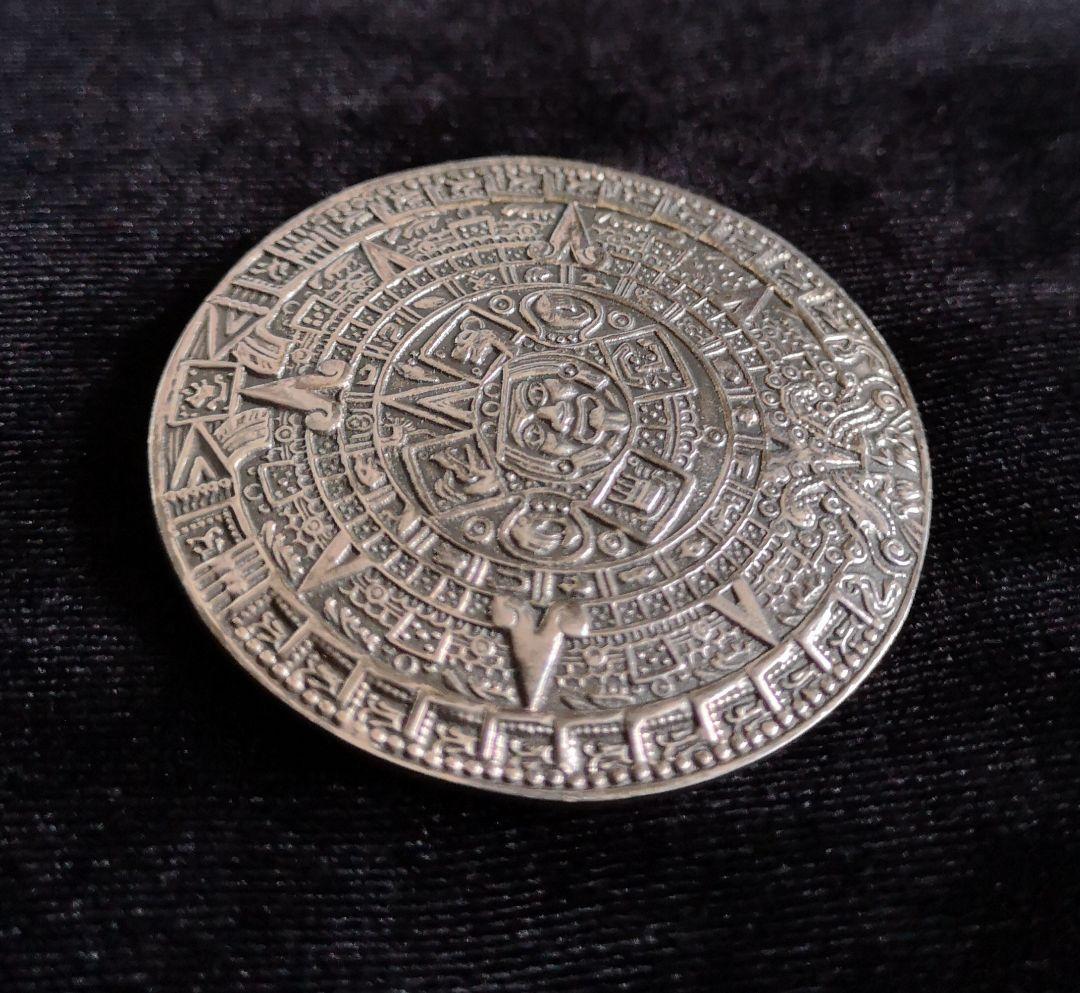 ビンテージ メキシコ 銀細工 未使用 アステカ 太陽神 彫刻 ブローチ