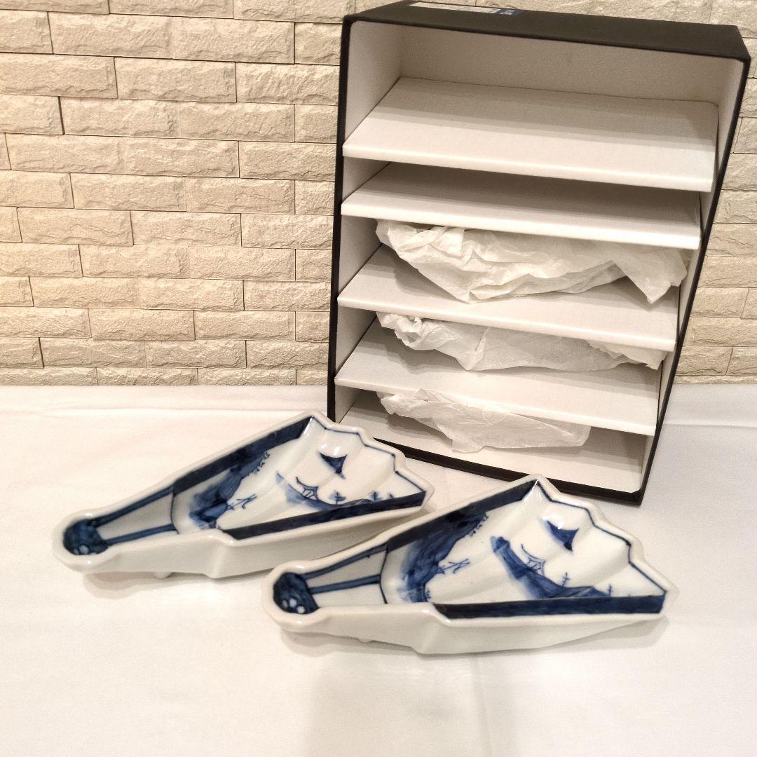 染付山水　半開扇　向付　青白磁　扇形皿　特選陶器５枚セット　箱入り 東京ショールーム企画展】「Blue & White」のご案内 | 白山陶器直営