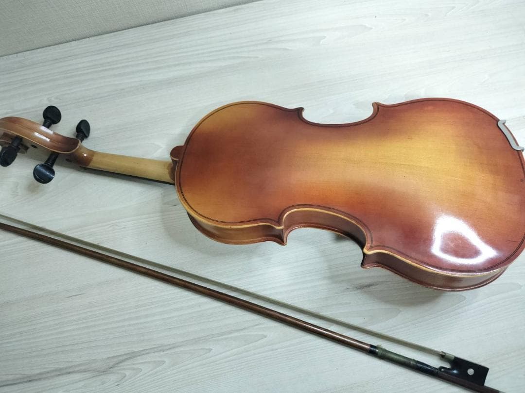 ズズキ バイオリン 1964 NO.5 ビンテージ ケース付 レア - メルカリ