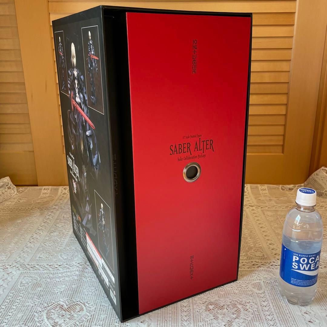Fate セイバー・オルタ　hakuコラボパッケージ　フィギュア