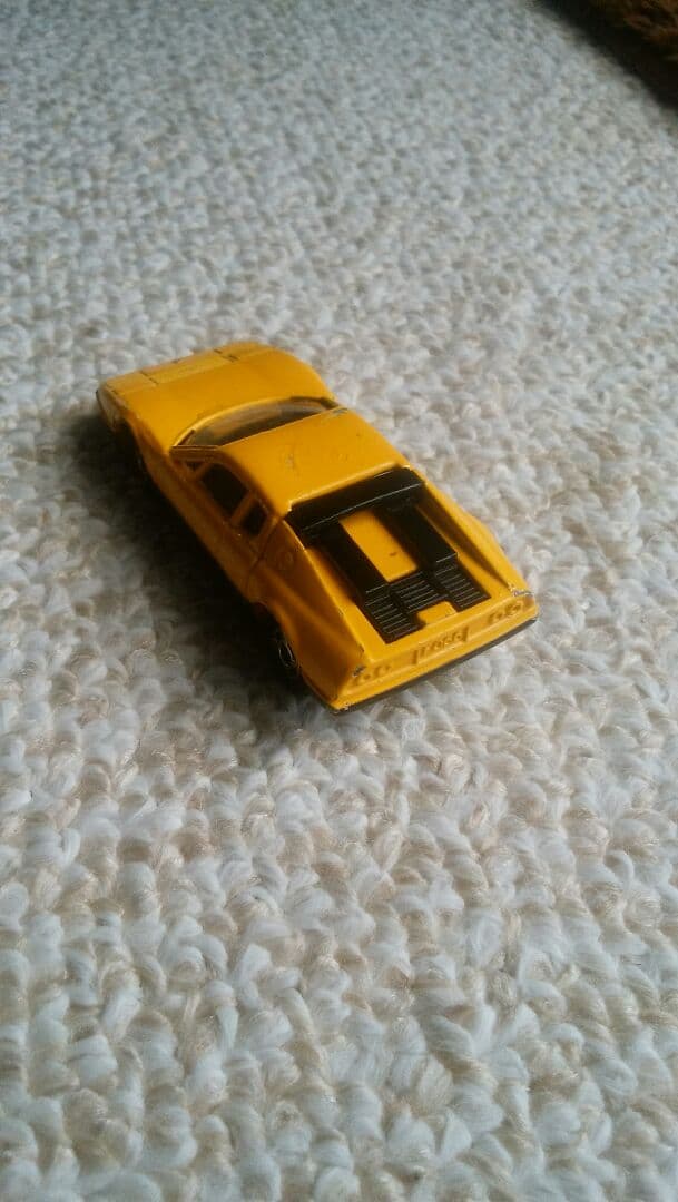 トミカ ミニカー 　フェラーリBB512　イエロー　1979年物