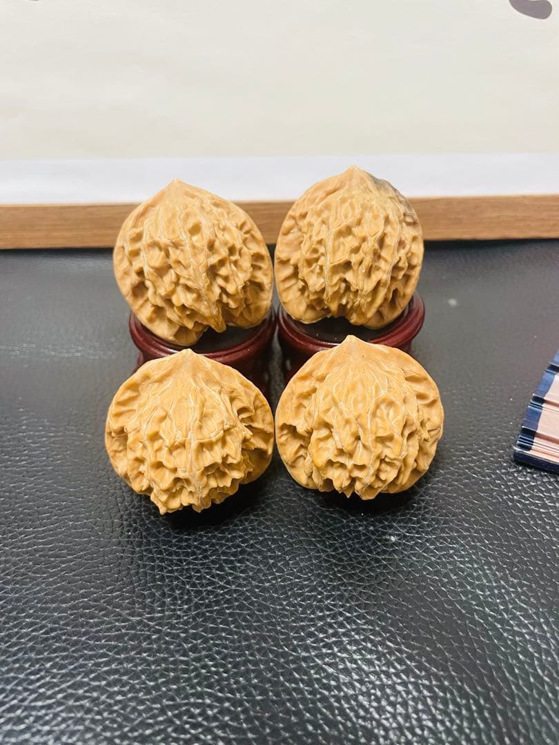 N o .387遊ぶかクルミ 文玩核桃 盘龙纹核桃おまけ2ペア(瑕疵あり