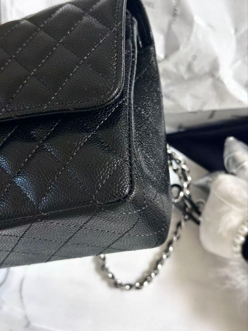 ノベルティ　CHANEL チェーン　ブラックバッグ　キャビアスキン