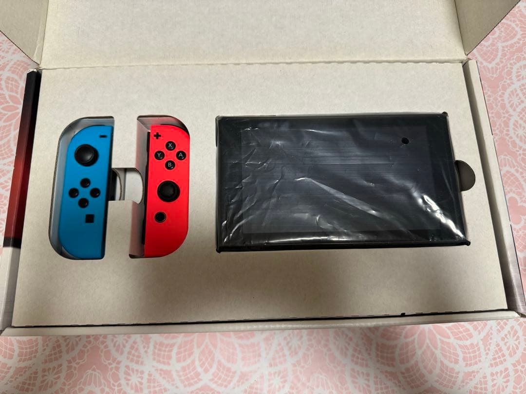ニンテンドースイッチ本体セット Nintendo Switch ✨️ソフト4つ付✨️