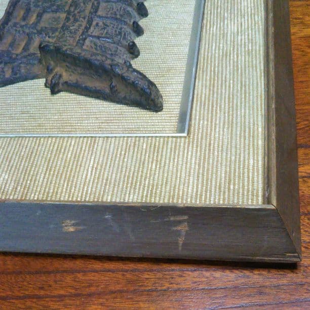 立体的な額　52.5x41.5