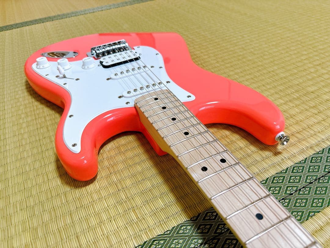 Squier エレキギター Sonic Stratocaster HSS