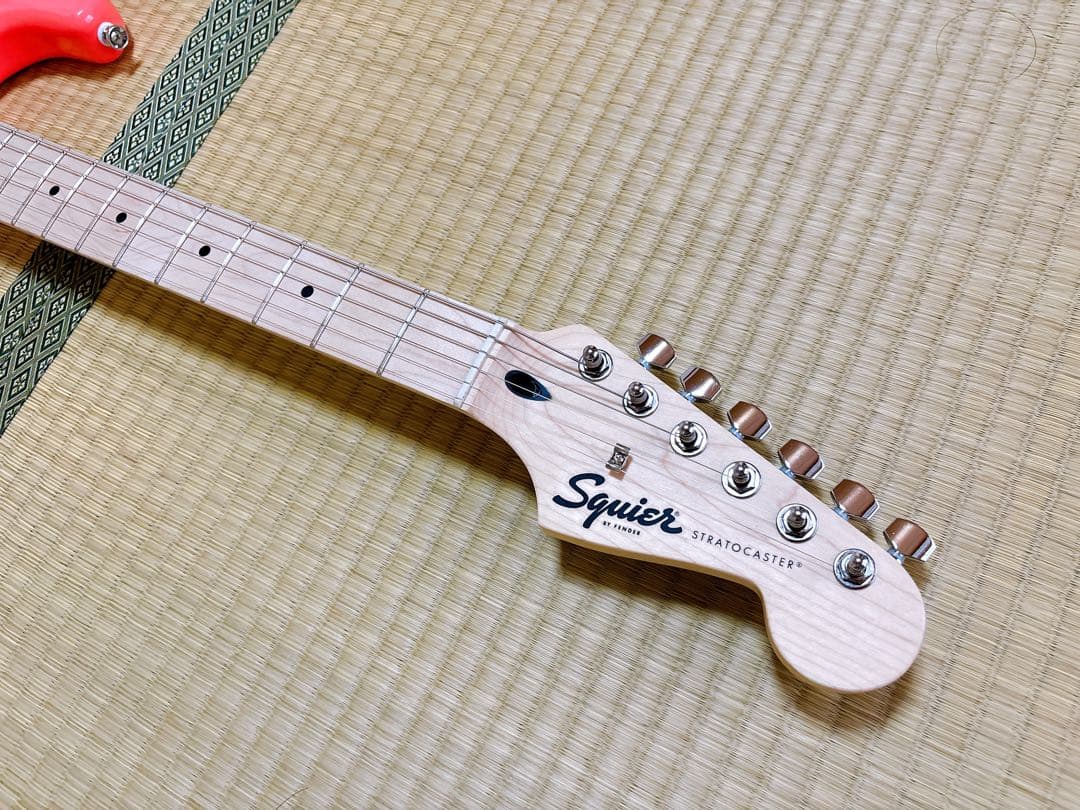 Squier エレキギター Sonic Stratocaster HSS