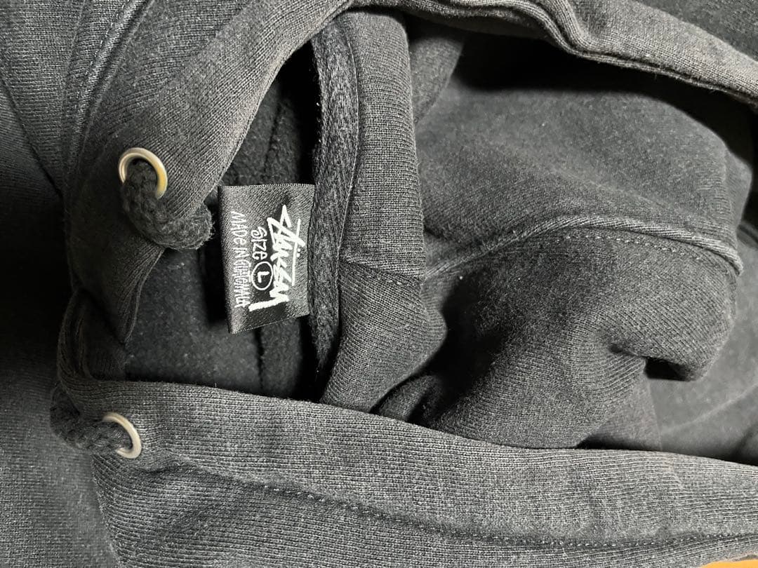 【専用】Stussy 黒 フード付きパーカー 王冠デザイン